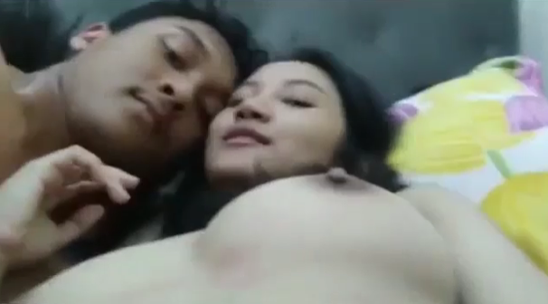 Istri Bikin Sarapan Di Dapur Bocil Bocol